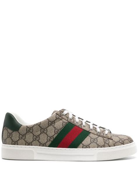 Scopri la nuova collezione di scarpe Gucci uomo su FARFETCH